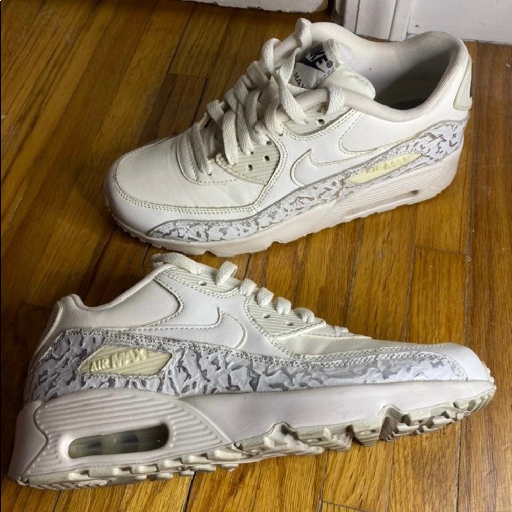 Nike shoes